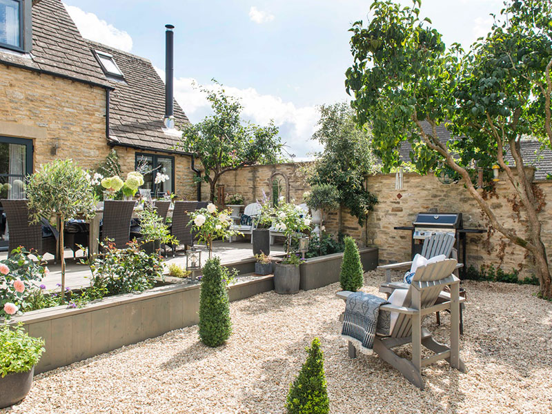 Cotswold Barn Garden • Style Infusion